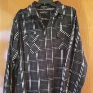 Men’s XL black and white dress shirt